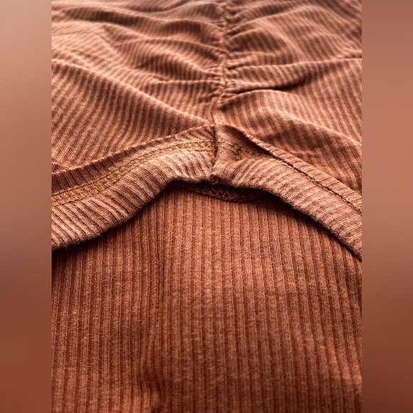 โ๐ผ #1380 Fun Rusty Ruched Stone Washed V Neck Long Sleeve Top - Picture 12 of 17